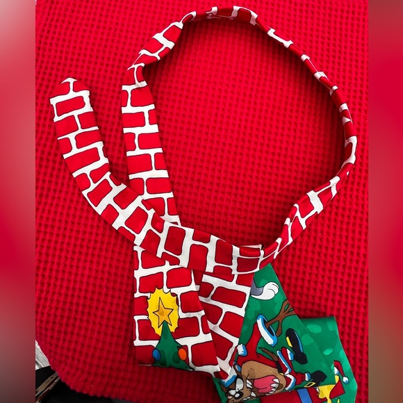 Silk Christmas Looney Tunes Tie! EUC! - Picture 8 of 14